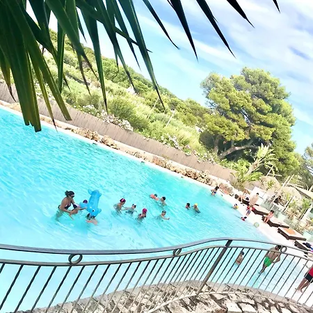 Parque de vacaciones Viestemare & 4*